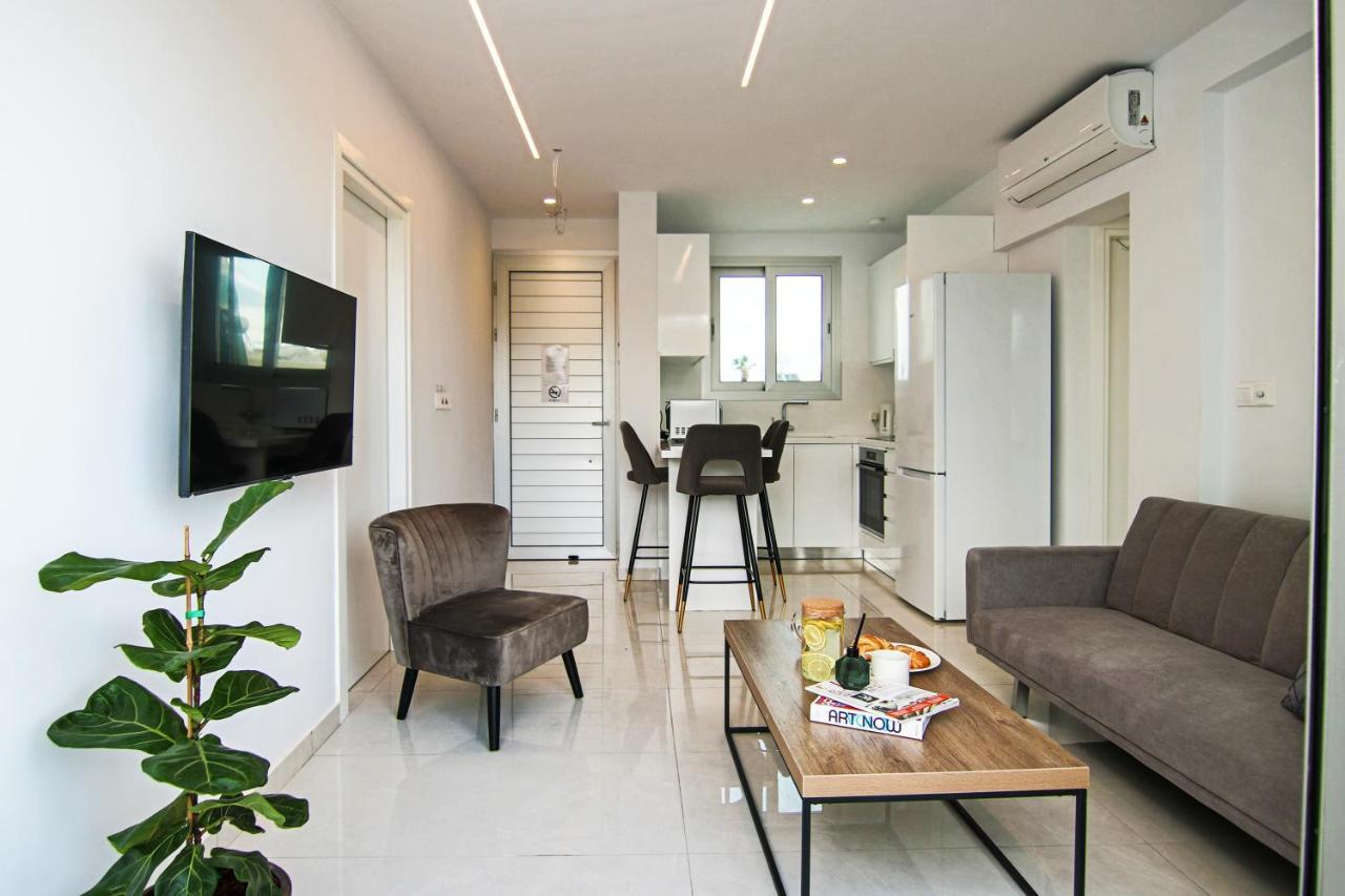 Phaedrus Living - Seaside Executive Flat Harbour 201 Apartment Paphos Exterior photo